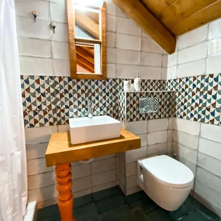 Balkoni μπαλκόνι *