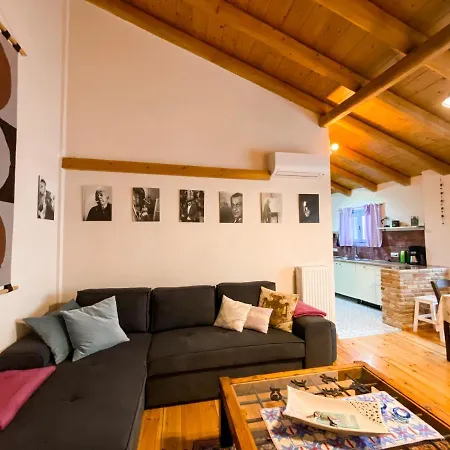 Balkoni μπαλκόνι *