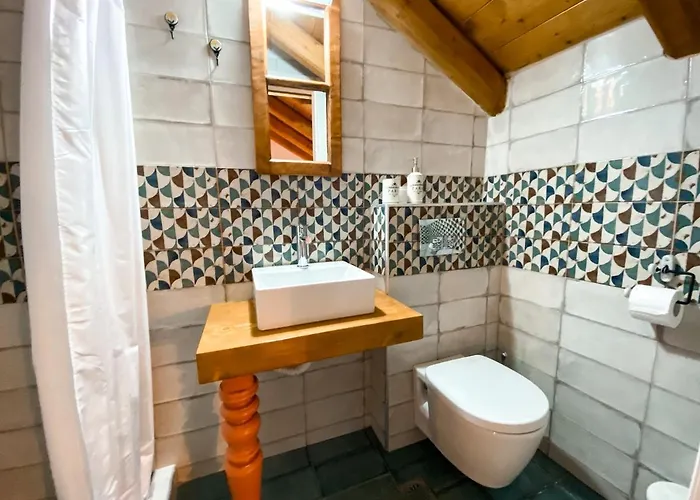 Balkoni μπαλκόνι *